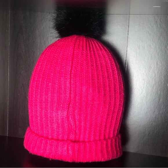 NWT Victorias Secret Pink Pom-Pom Beanie Hat - Picture 3 of 4